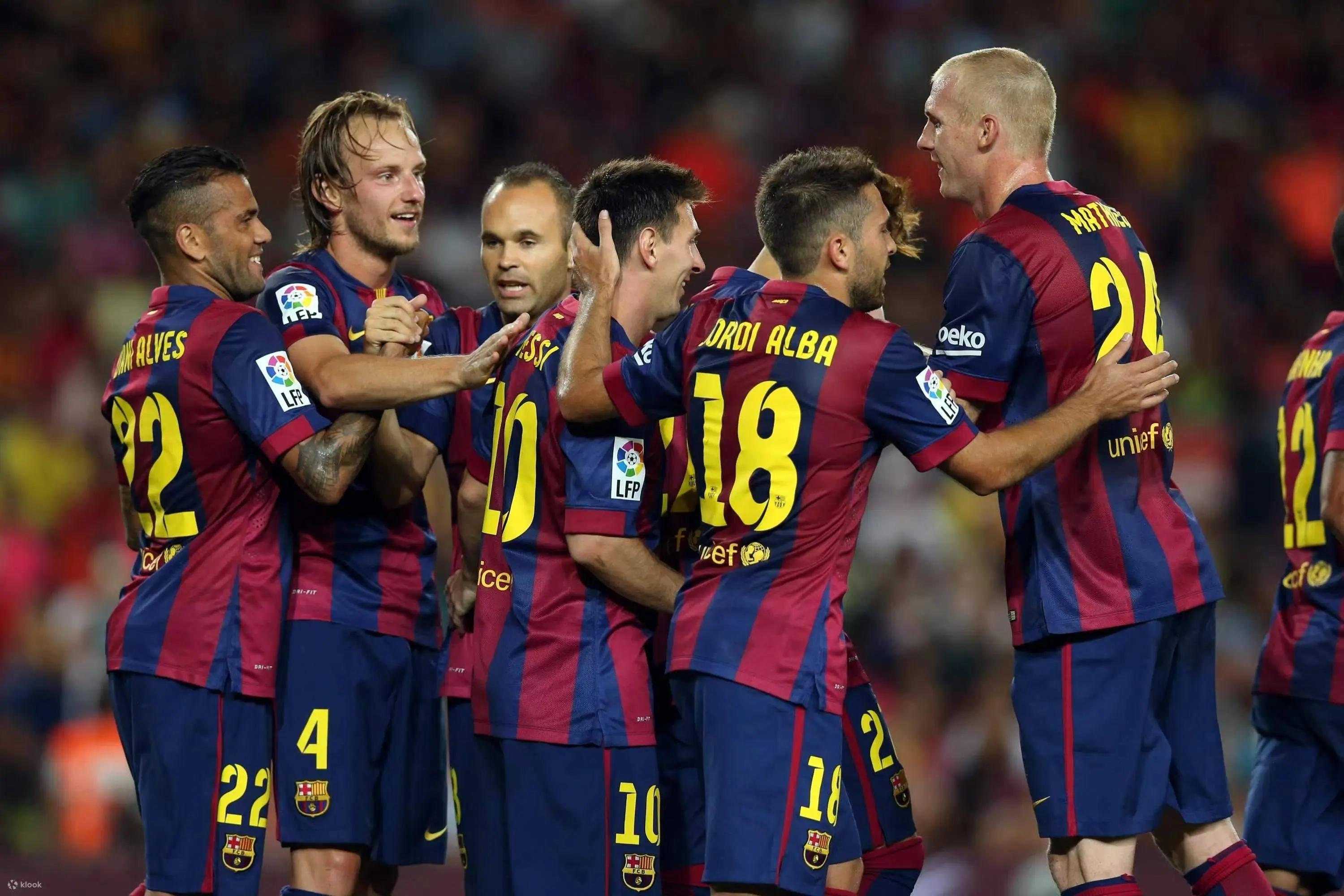 梅西攻防俱佳，领衔巴萨冲击欧冠