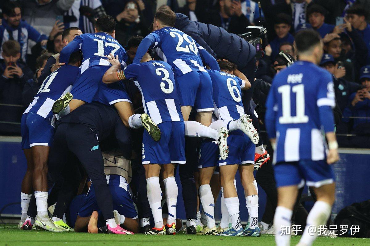 关于波尔图开场5分钟连进两球，阿森纳防线形同虚设！的信息