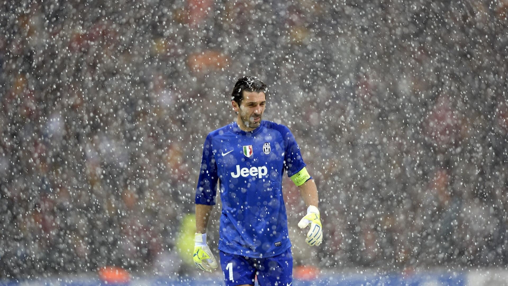 田径赛场焦点！葡萄牙队对阵阿根廷队，强强对话引爆全球球迷关注